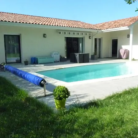 Avec Piscine Biarritz